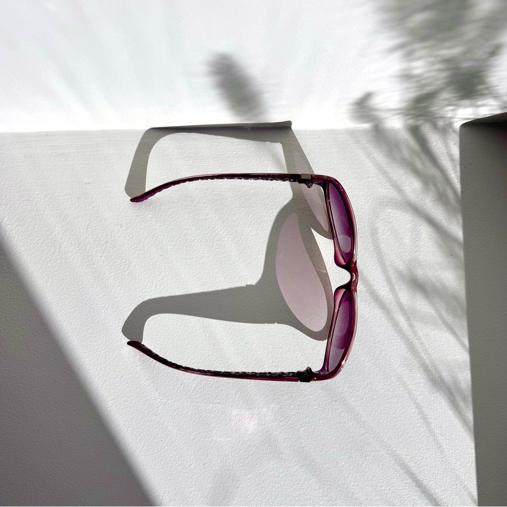 Vintage Y2K Purple Sunglasses - Picture 2 of 6